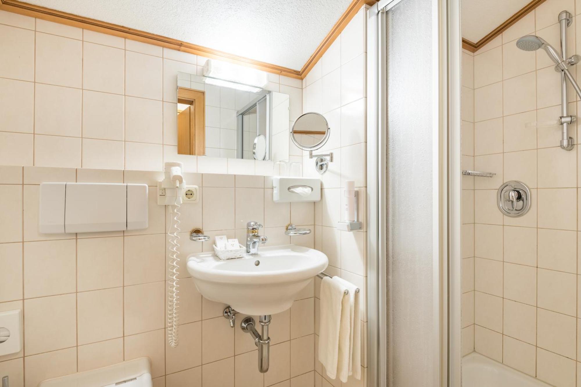 Hotel Post Bach  Oda fotoğraf